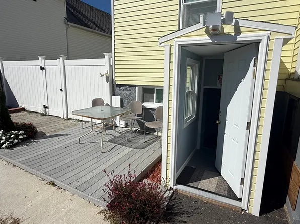 28 Albertina St #B, Quincy, MA 02169