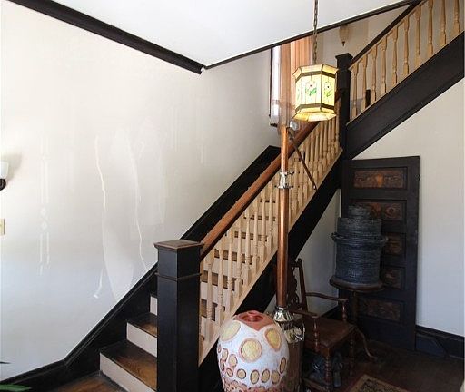 4th image of 1530 Lee St E