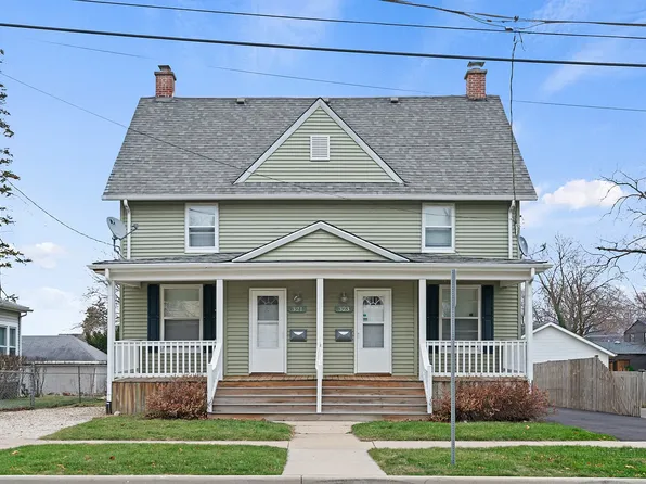 321-323 S Hayward St, Woodstock, IL 60098