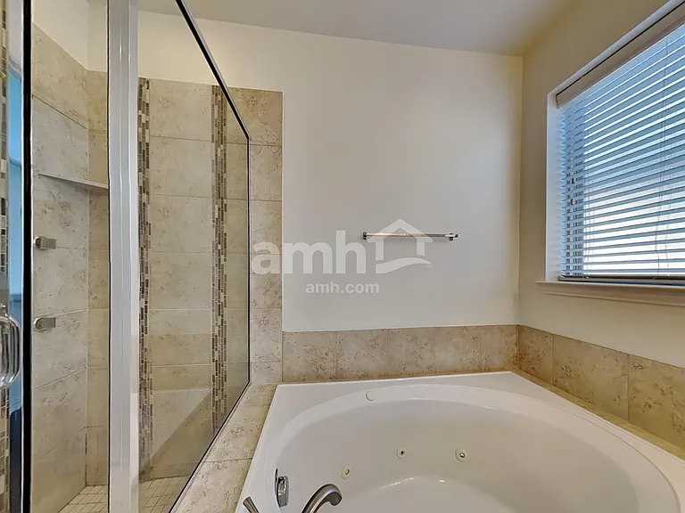 813 Lovebird Ln — Photo 15