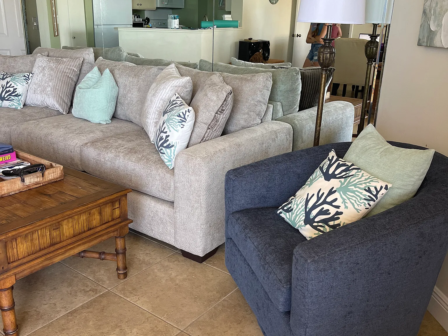 2 bed, 962 sqft, $5,000 — Photo 4