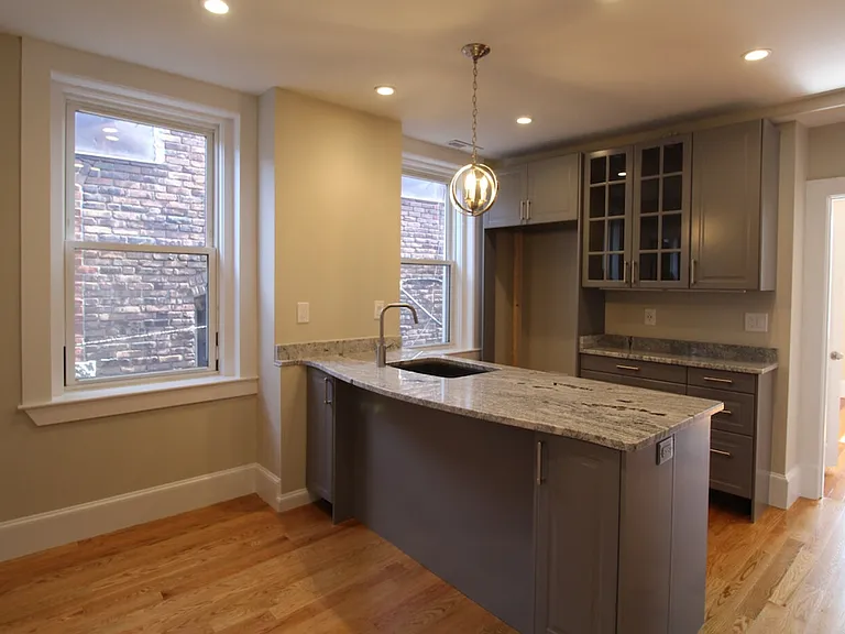 36 Frankfort St #3 — Photo 3