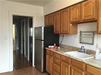 Rented by R New York