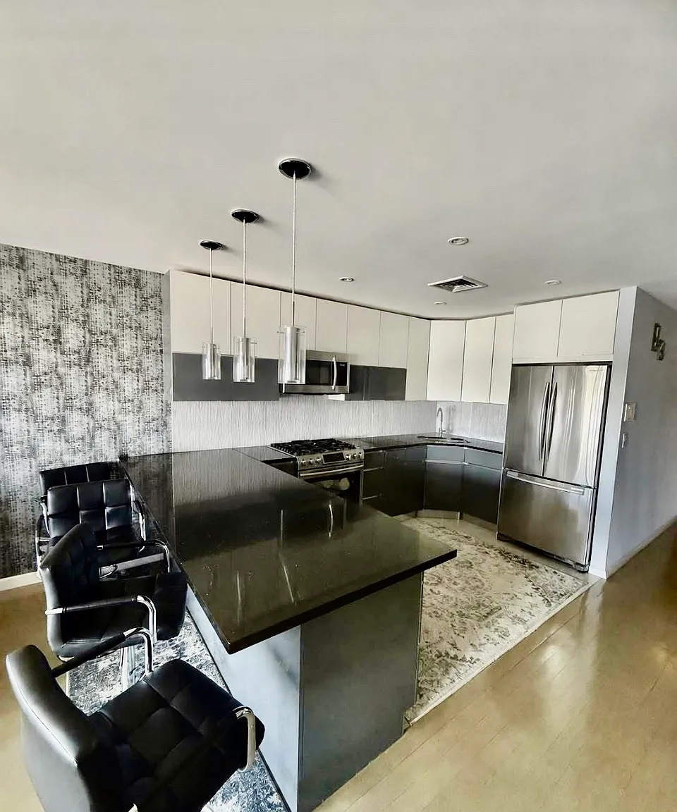 2 bed, 1150 sqft, $4,500 — Photo 3