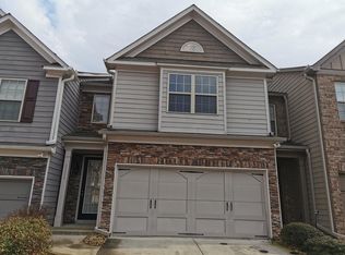 2204 Spicy Pine Ln, Lawrenceville, GA 30044