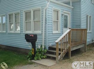 490 4th Ave, Pontiac, MI 48340