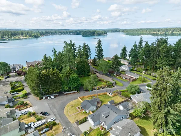 12906 Naomilawn Drive SW, Lakewood, WA 98498