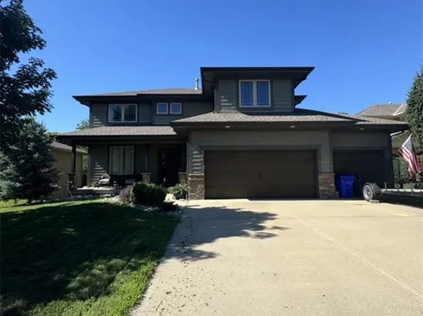 386 W Elizabeth St, Olathe, KS 66061