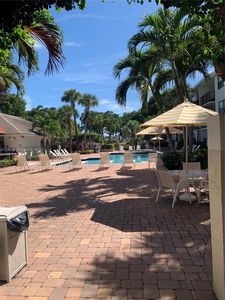 728 Executive Center Dr APT 14, West Palm Beach, FL, 33401