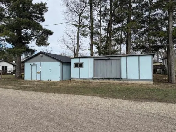 1604 E 3rd Avenue #1, Brodhead, WI 53520
