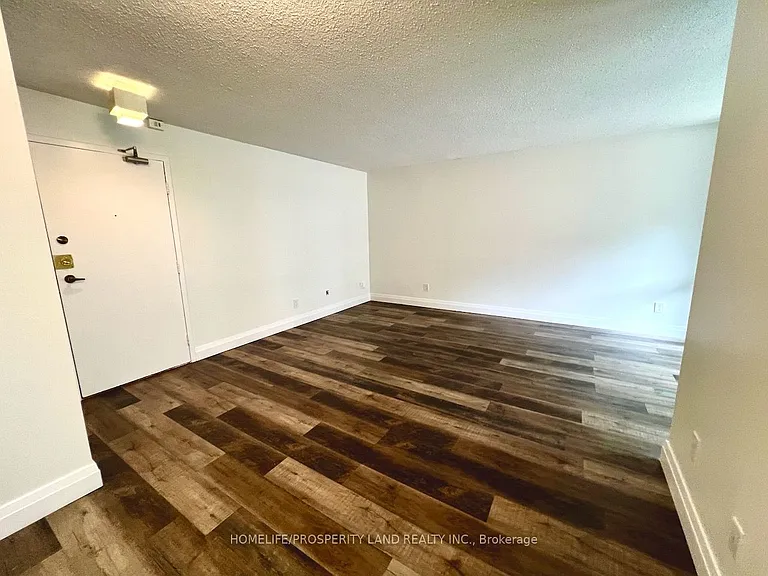 53 McCaul St #549 — Photo 4