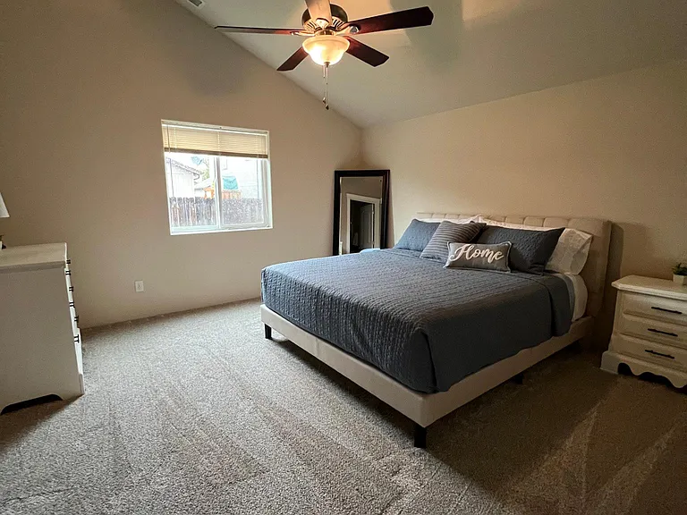 1060 Compton Way — Photo 9