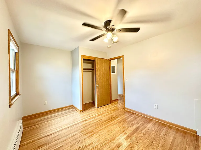 636 Larpenteur Apartments! — Photo 15