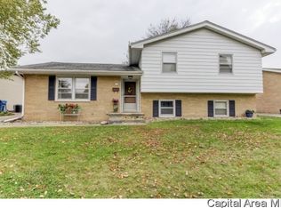 2204 Keokuk Dr, Springfield, IL 62702
