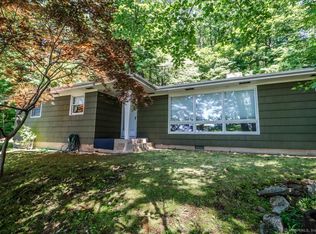 71R Mill Plain Rd, Danbury, CT 06811