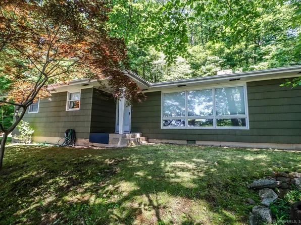71R Mill Plain Road, Danbury, CT 06811