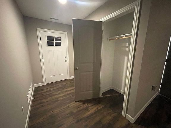 4th image of 4941 Valley Forge Cir