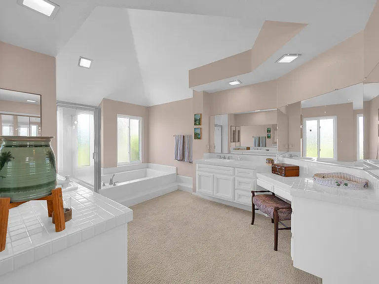 24961 Sandridge Cir — Photo 32