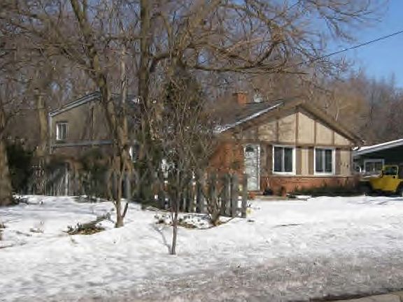 3rd image of 216 Hill Ave