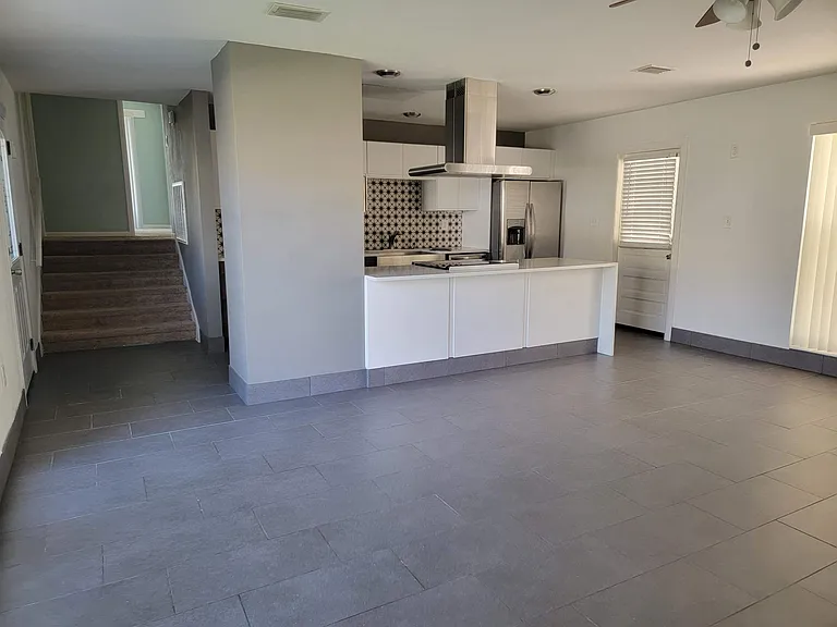 4514 S Gaines Rd — Photo 22