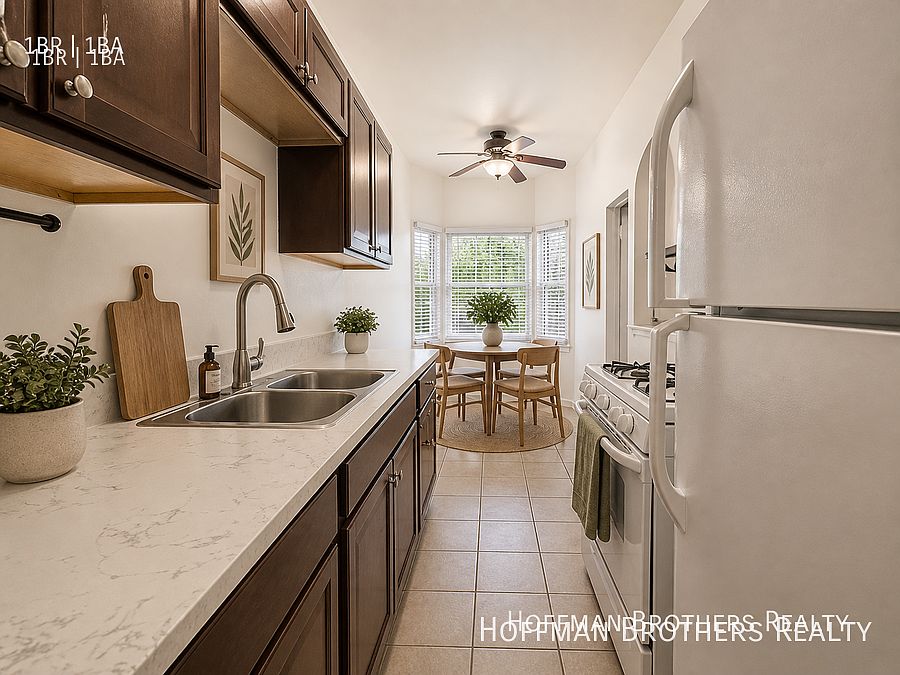 1st image of 366 N Orange Grove Ave APT 3