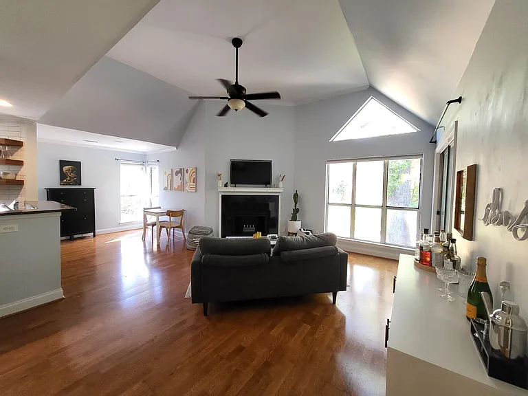 2502 Cranbrook Ln #8 — Photo 5