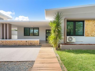 49 Almendro, San Juan, PR, 00913