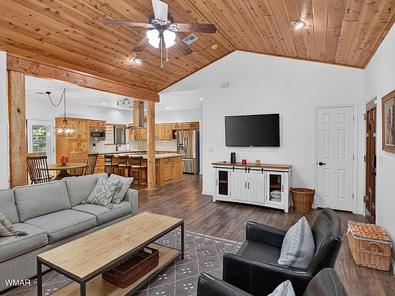 4th image of 3798 Pinetree Ln