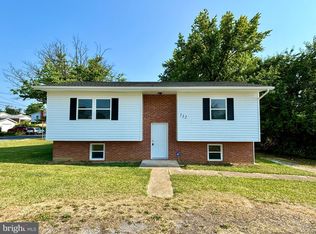 318 Ambrose Dr, Ranson, WV 25438