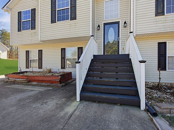 2nd image of 3611 Lee Ann Dr