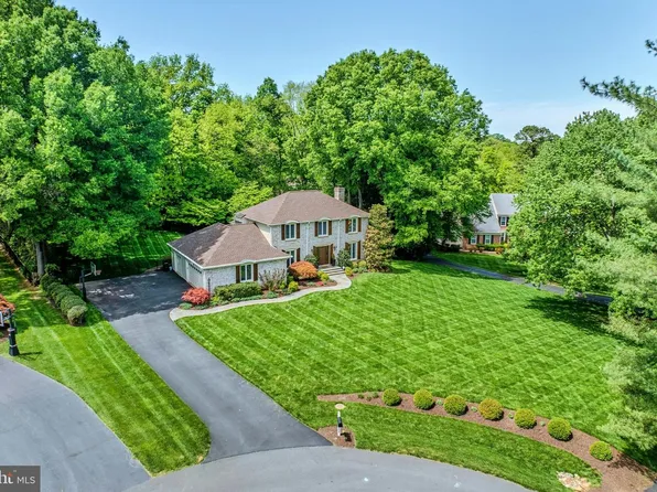 10904 Berryland Ct, Oakton, VA 22124