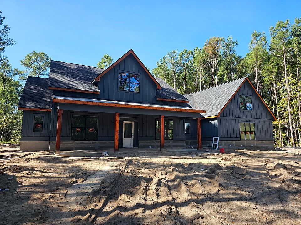 1st image of 8032 Old Reaves Ferry Rd.