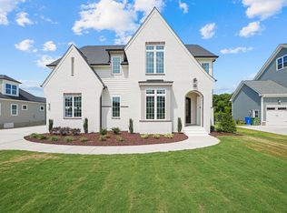 920 Shiloh Hills Dr, Fuquay Varina, NC 27526