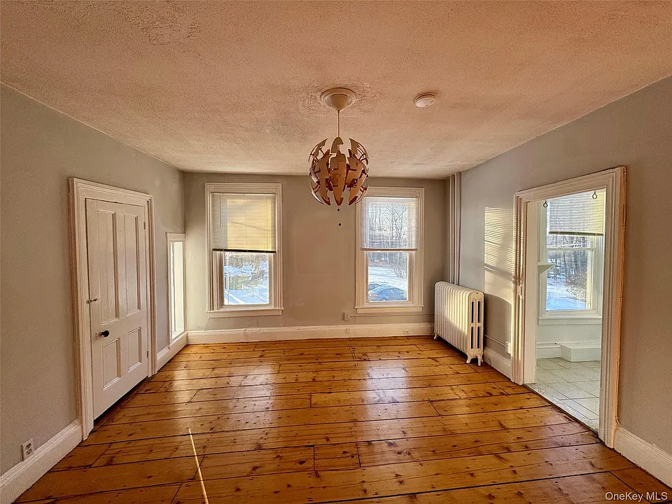 1860 E Main St #1 5 AND E