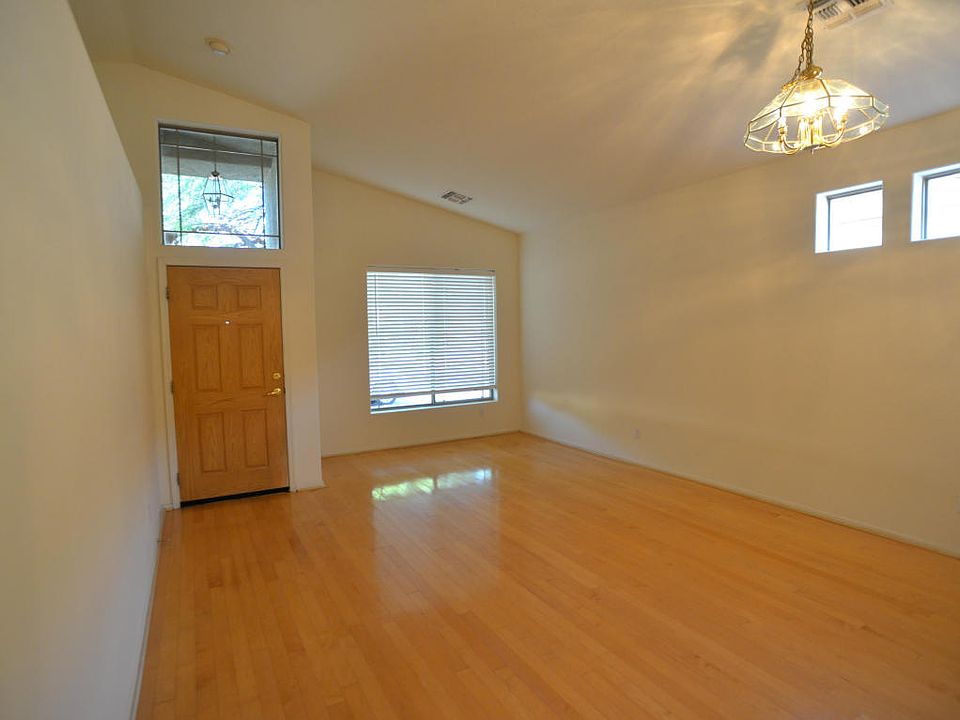 1st image of 2370 N Creek Vista Dr