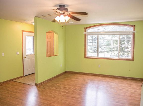 3rd image of 614-103 E Market St