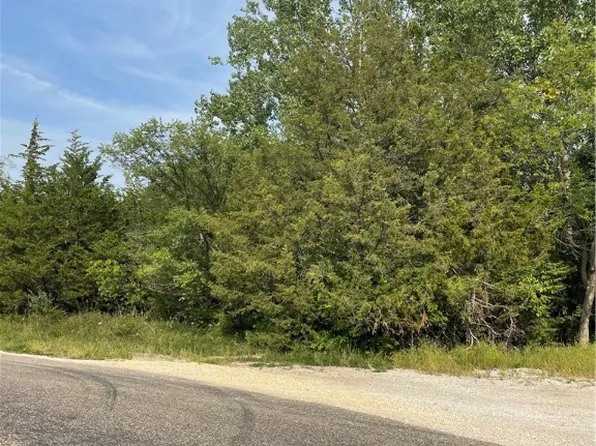 5267 Panorama Ter, Panora, IA 50216