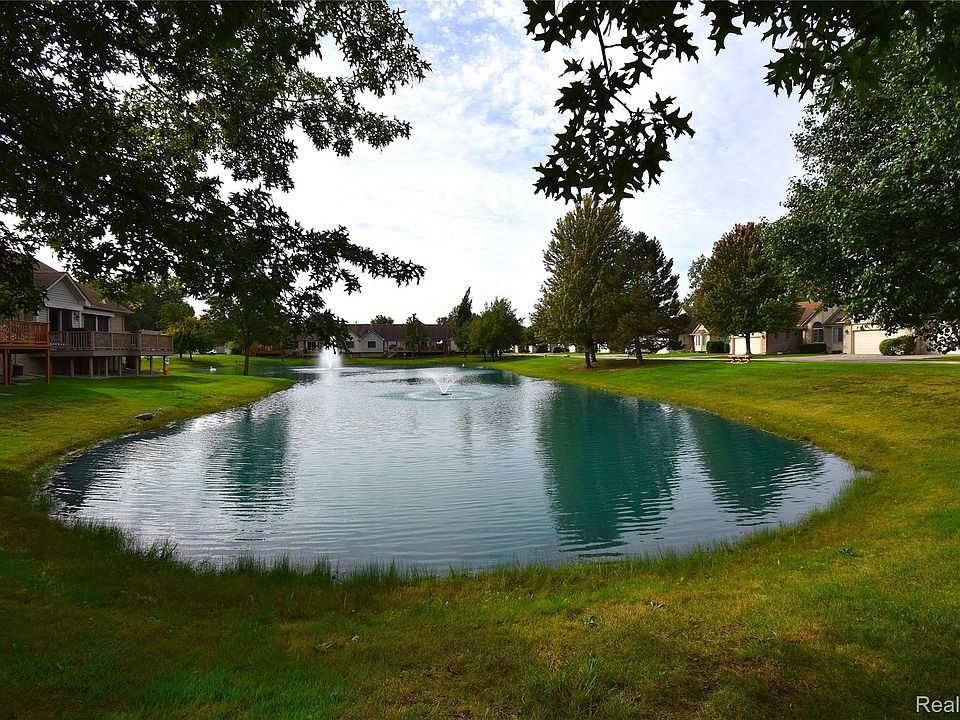 30112 Raintree Cir, photo 26