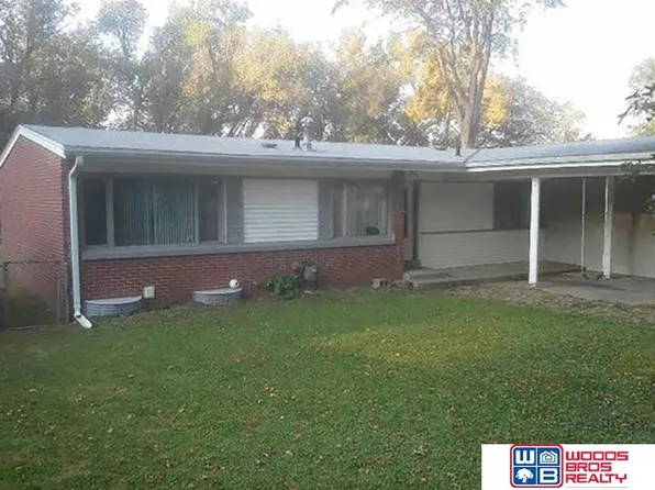 5318 W Wilkins St, Lincoln, NE 68524