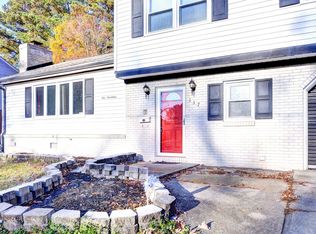 117 Lynn Dr, Newport News, VA 23606