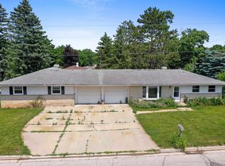 1117 Chantel St, Green Bay, WI 54304
