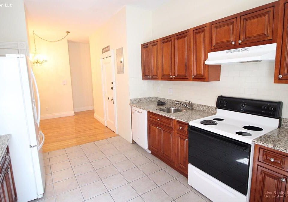 2nd image of 34 Euston St