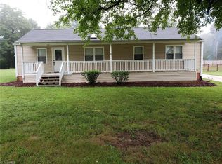 3205 Barkwood Dr, Greensboro, NC 27406