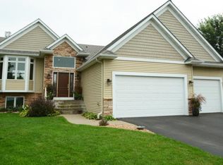 6811 Grouse Holw, Centerville, MN 55038