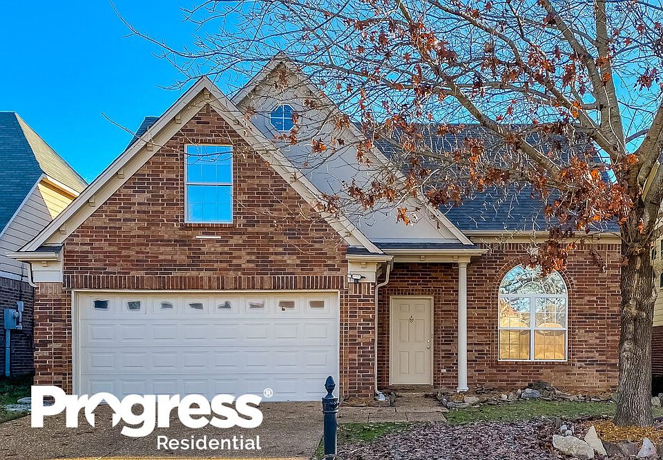 1st image of 335 Dogwood Springs Dr