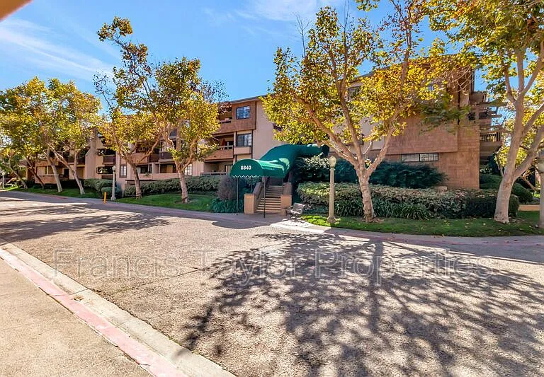 8840 Villa La Jolla Dr #211 — Photo 1