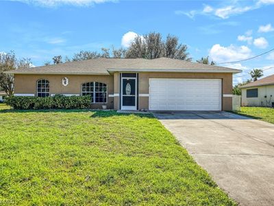 2208 SE 3rd St, Cape Coral, FL, 33904