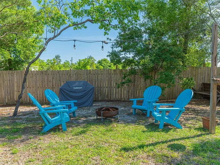 150 E Hibiscus Ave — Photo 25