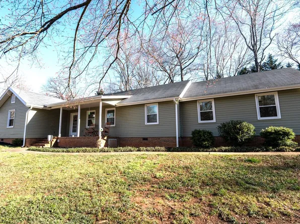 503 Oakwood Estates Dr, Anderson, SC 29621