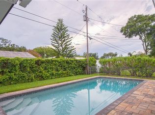 6844 21st St N, Saint Petersburg, FL 33702